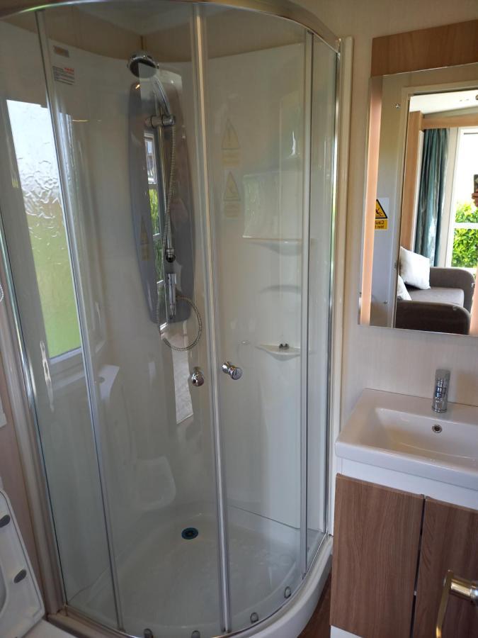 盖尔文 Luxury Pods At Mornest Caravan Park, Anglesey酒店 外观 照片