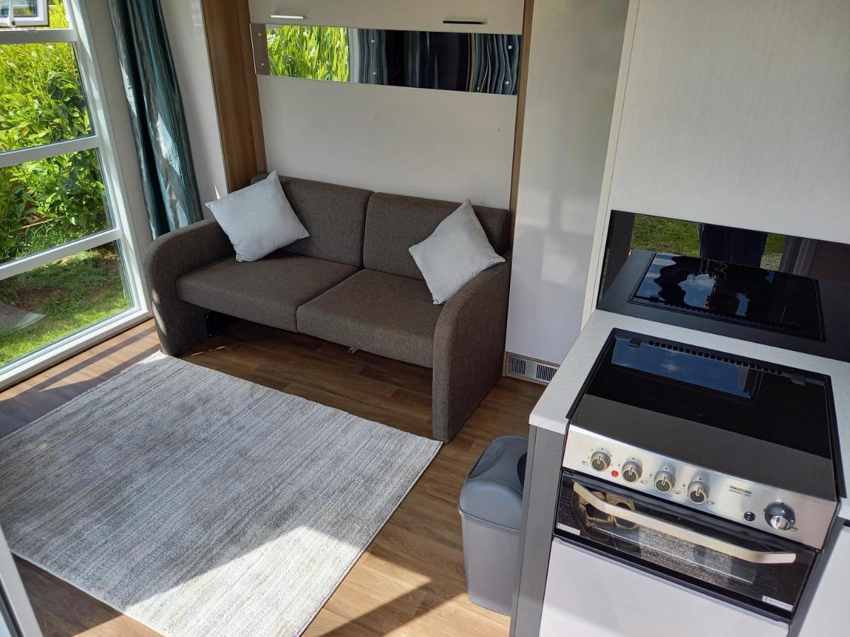 盖尔文 Luxury Pods At Mornest Caravan Park, Anglesey酒店 外观 照片